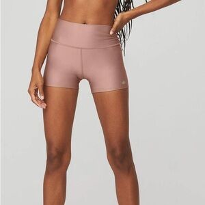 ALO Yoga 3” Airlift Shorts in Smokey Quartz